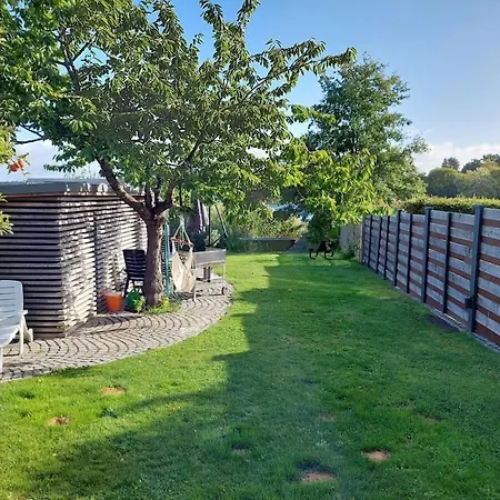 Modern Retreat On 아파트 *