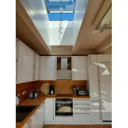 아파트 Modern Retreat On *