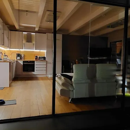 Modern Retreat On 아파트 바린