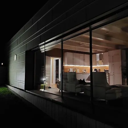 아파트 Modern Retreat On 바린